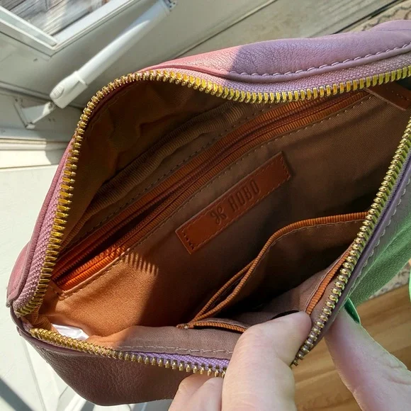 HOBO Dusty Rose Leather Crossbody Bag - Picture 3 of 3